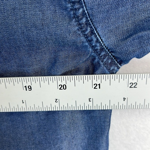 Prana Women’s Tencel Button Front Shirt/Top/Blouse XL Blue Denim Chambray EUC - Picture 11 of 12